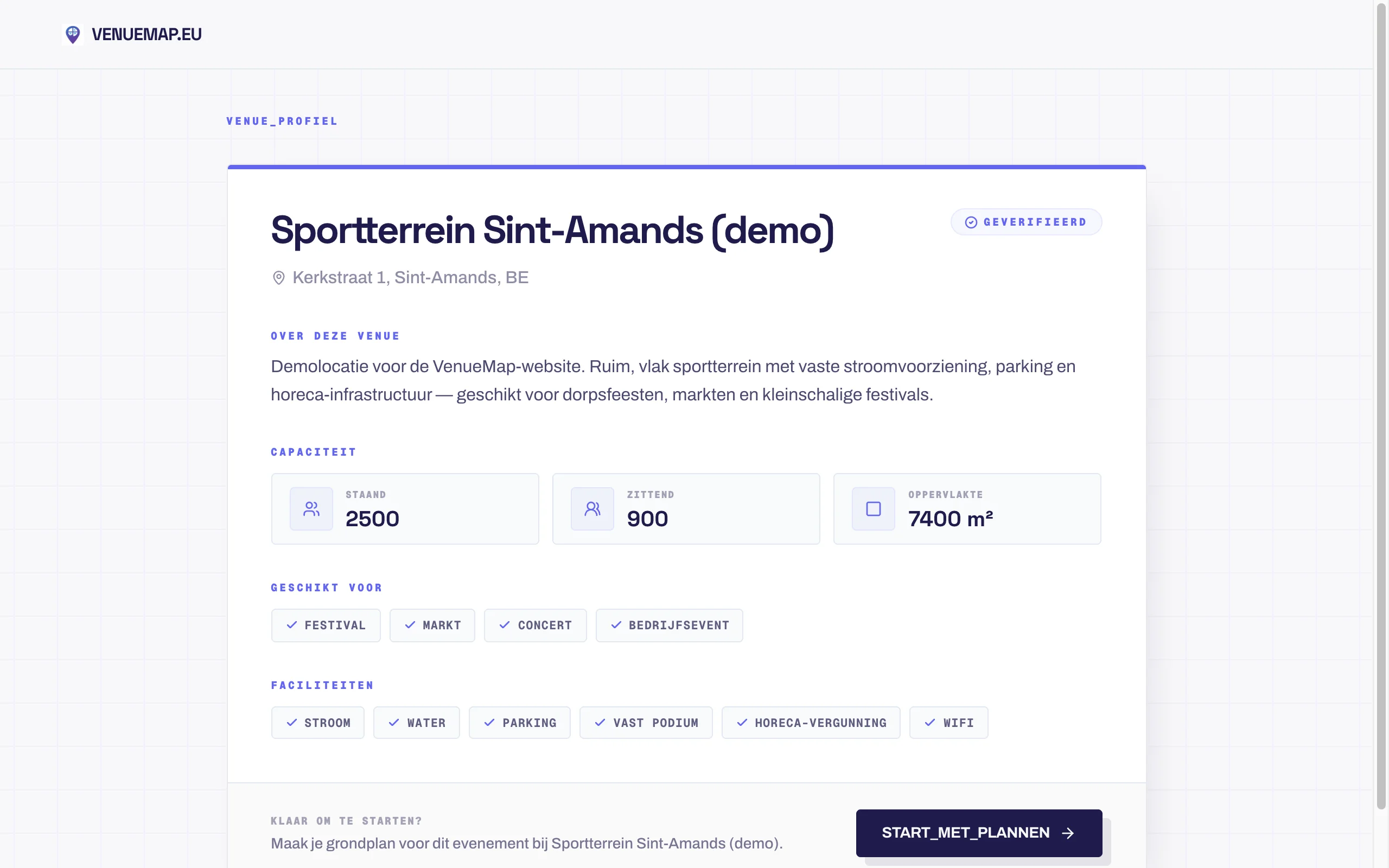 Een publiek locatieprofiel met een geverifieerd-label, capaciteit staand en zittend, oppervlakte in vierkante meter en de evenementtypes waarvoor de locatie geschikt is.